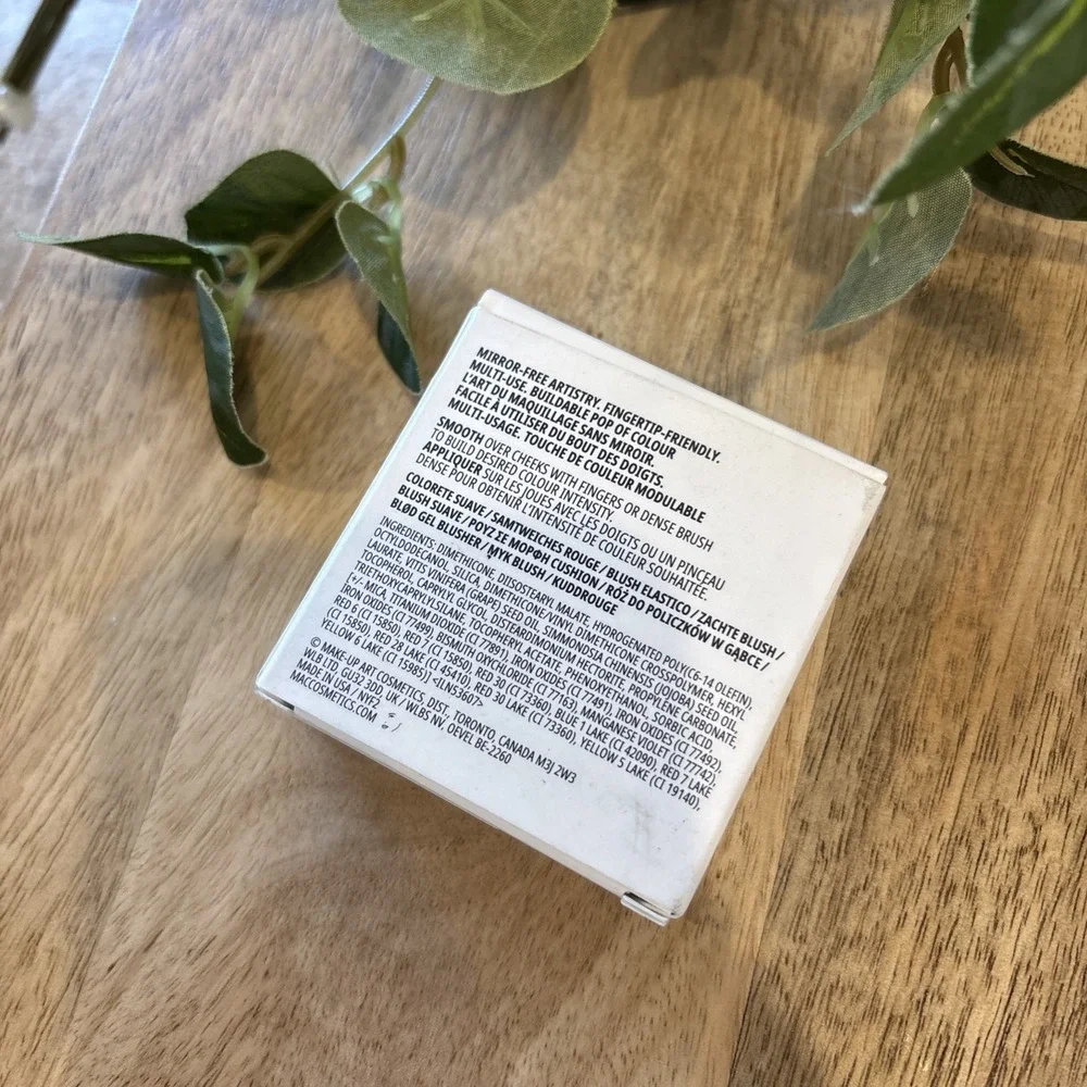 MAC Glow Play Cushiony Blush - 0.25 oz Big Diva Energy